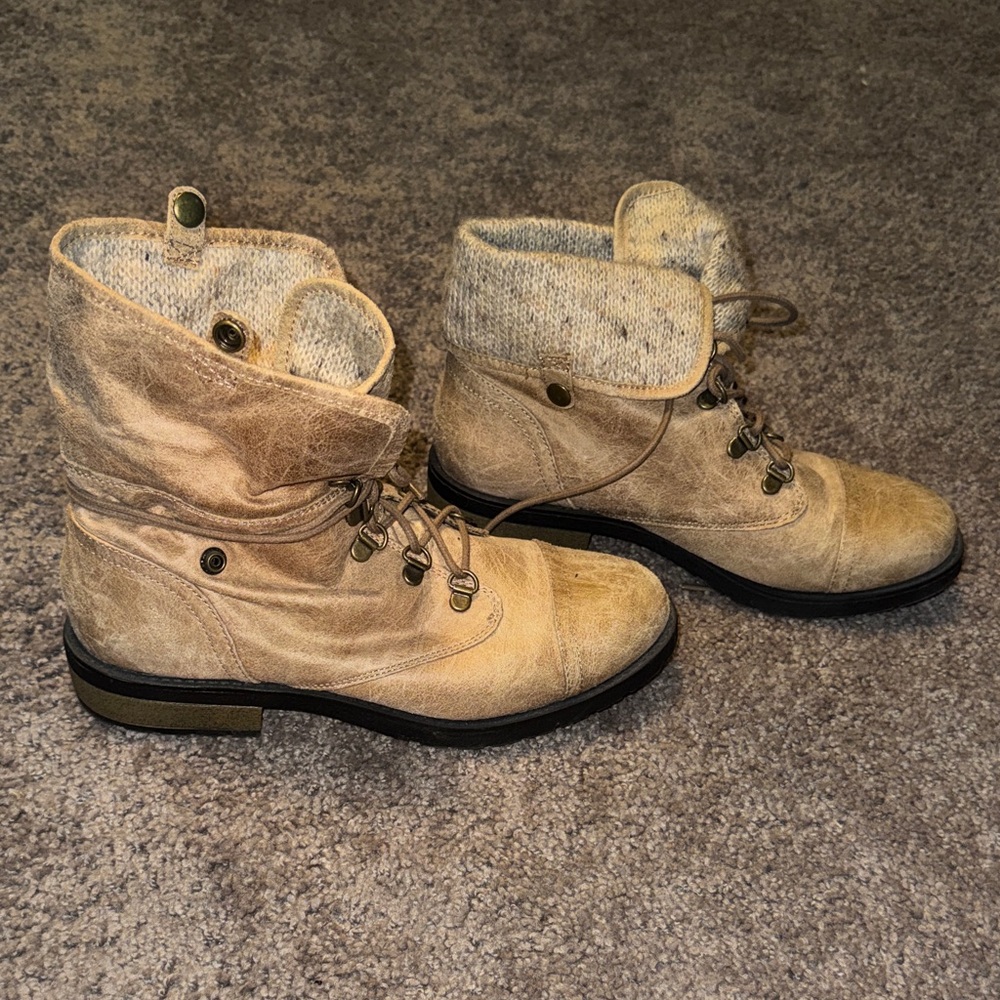 Daisy Tan Ankle Boots